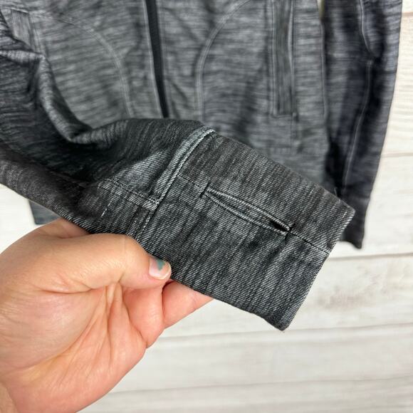 The North Face Women's Gray Heathered Zip Up Hooded Jacket Size Small - Picture 7 of 11